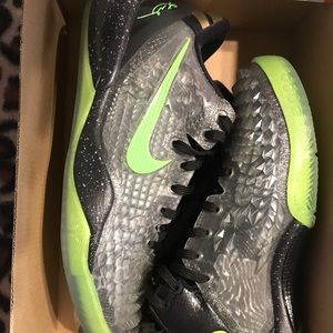 Kobe Christmas edition